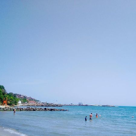Private Apartament Sea View Sveti Vlas Apartman Kültér fotó